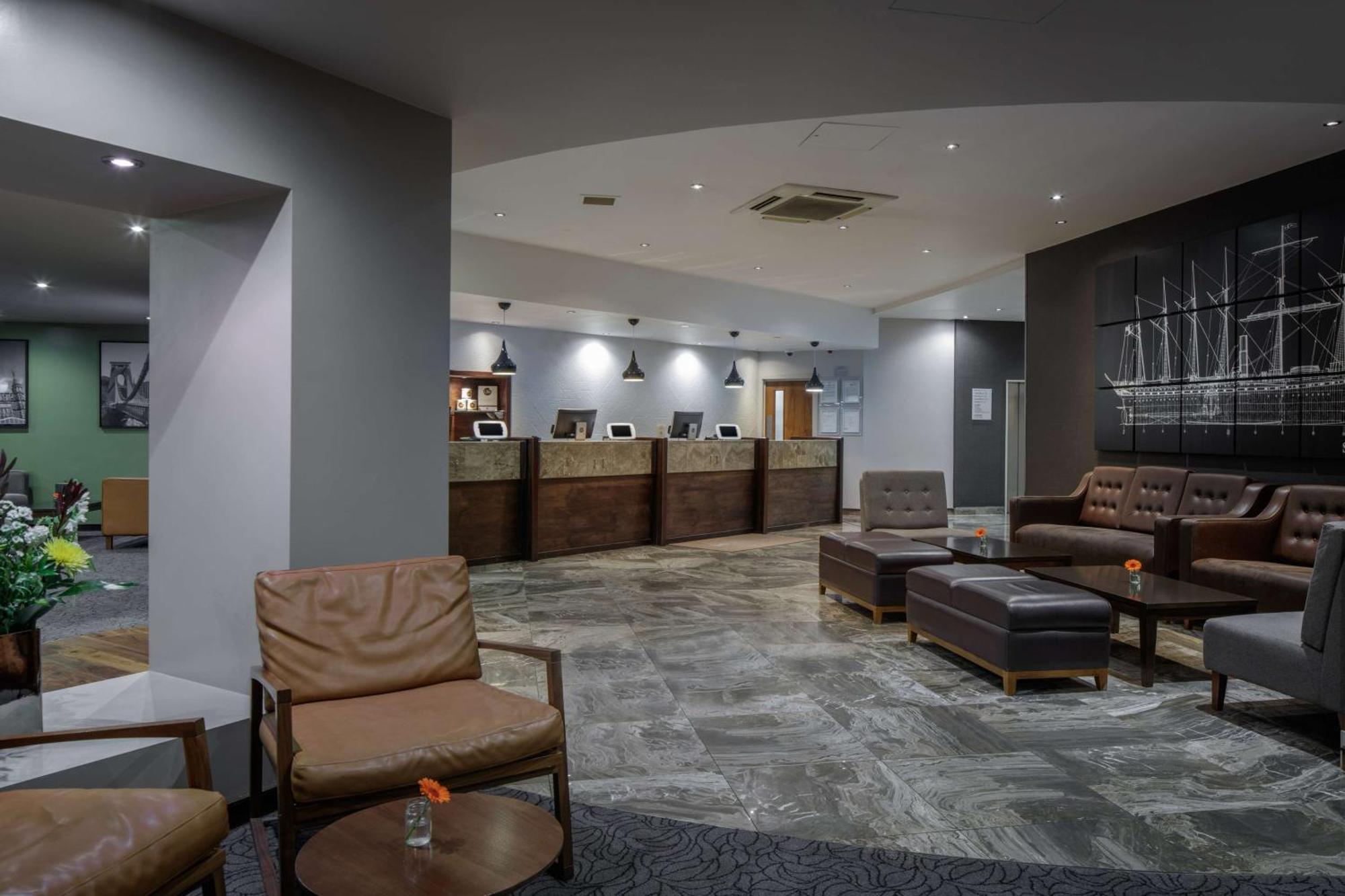 Doubletree By Hilton Bristol City Centre Экстерьер фото