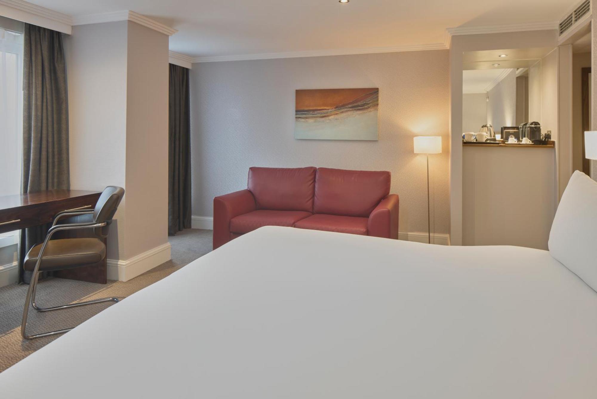 Doubletree By Hilton Bristol City Centre Экстерьер фото