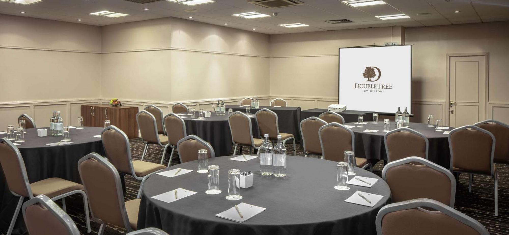 Doubletree By Hilton Bristol City Centre Экстерьер фото