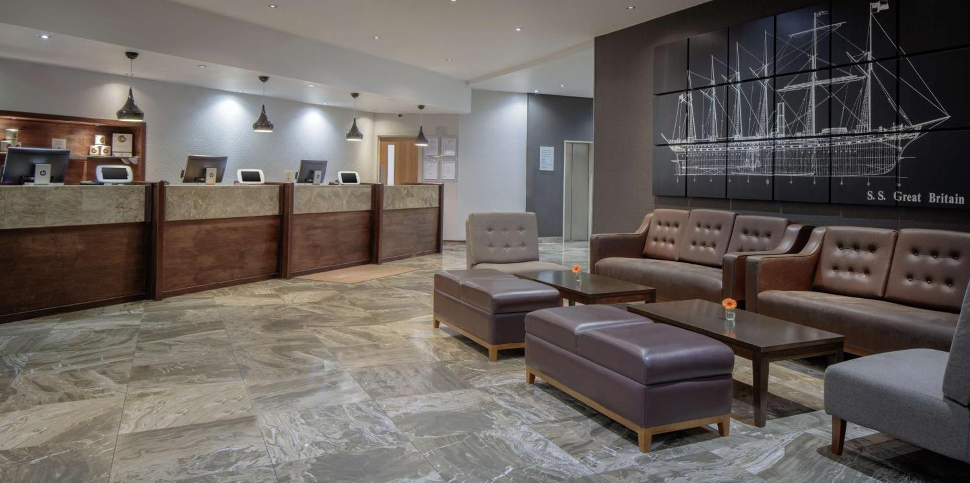 Doubletree By Hilton Bristol City Centre Экстерьер фото